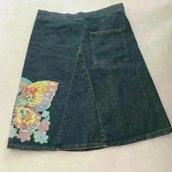 Jean skirt, size Medium with butterfly embellishment - Picture 2 of 5